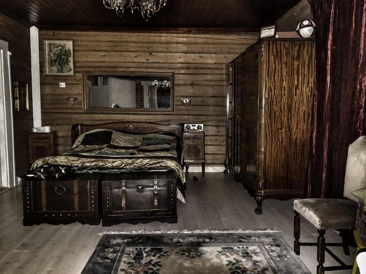 120 Yrs. Old Log House In Kuopio City Centre Dış mekan fotoğraf